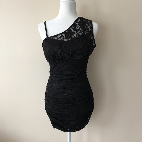 Forever 21 Chantilly Lace One shoulder dress - Picture 1 of 6